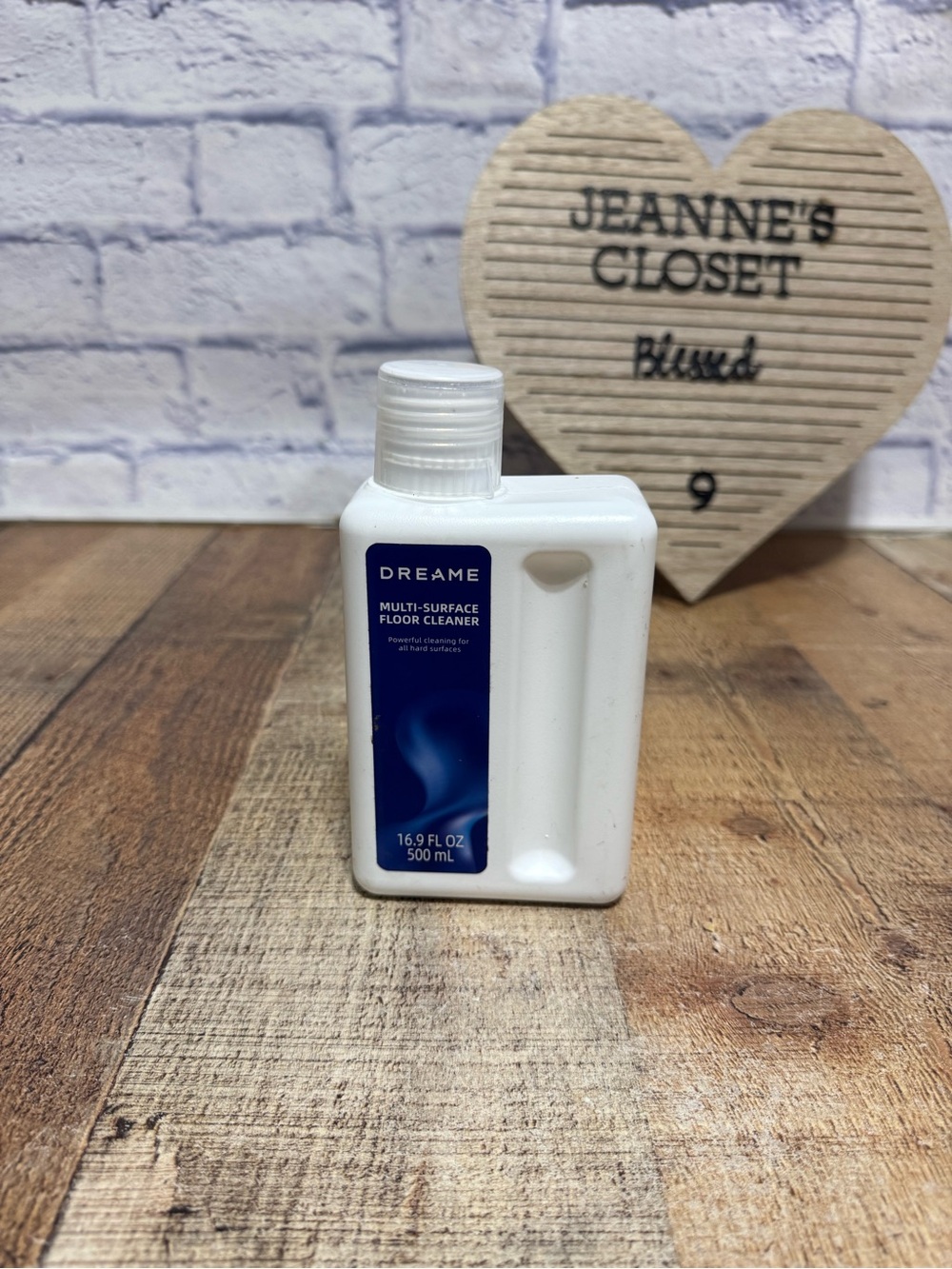 dreame Cleaning Solution 
Multi surface floor 
New